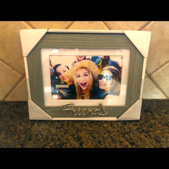 “Friends” picture frame - Picture 1 of 1